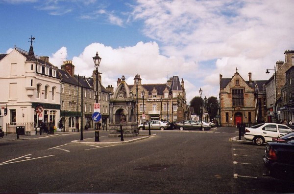 huntly square